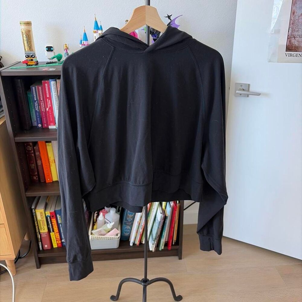 Aritzia Golden Black  Hoodie Size Large